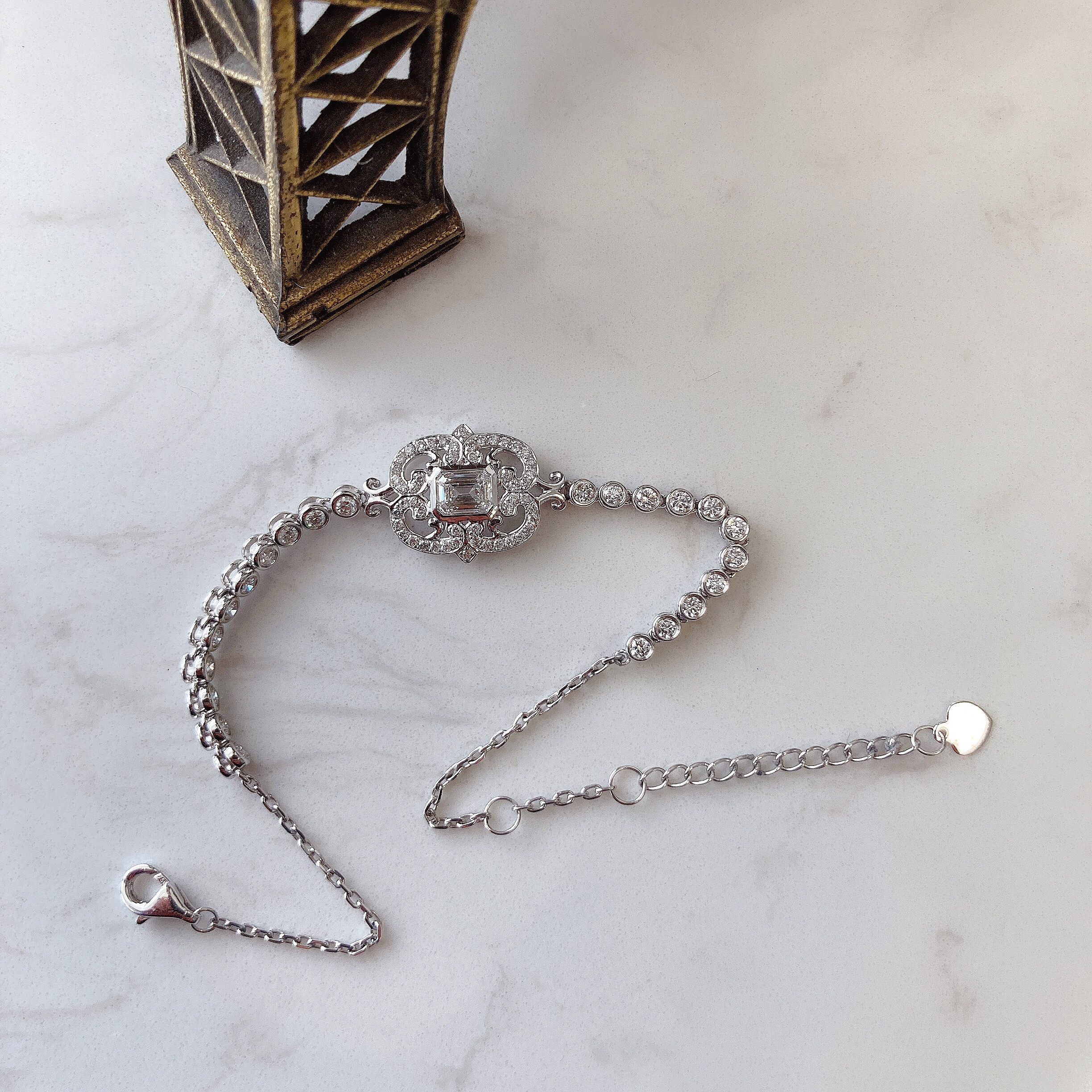 0.4ct emerald diamond bracelet