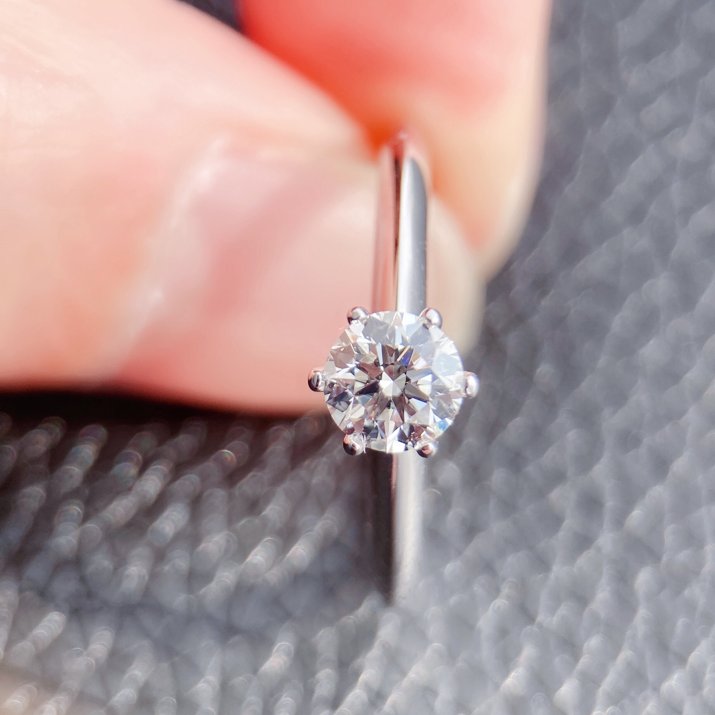 classical 0.5ct round diamond ring