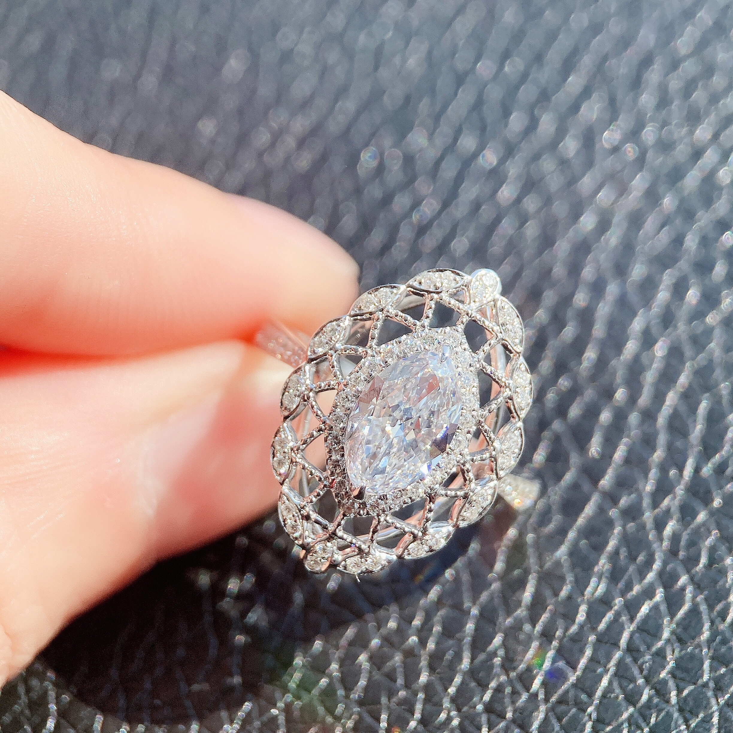 1ct oval global ring.