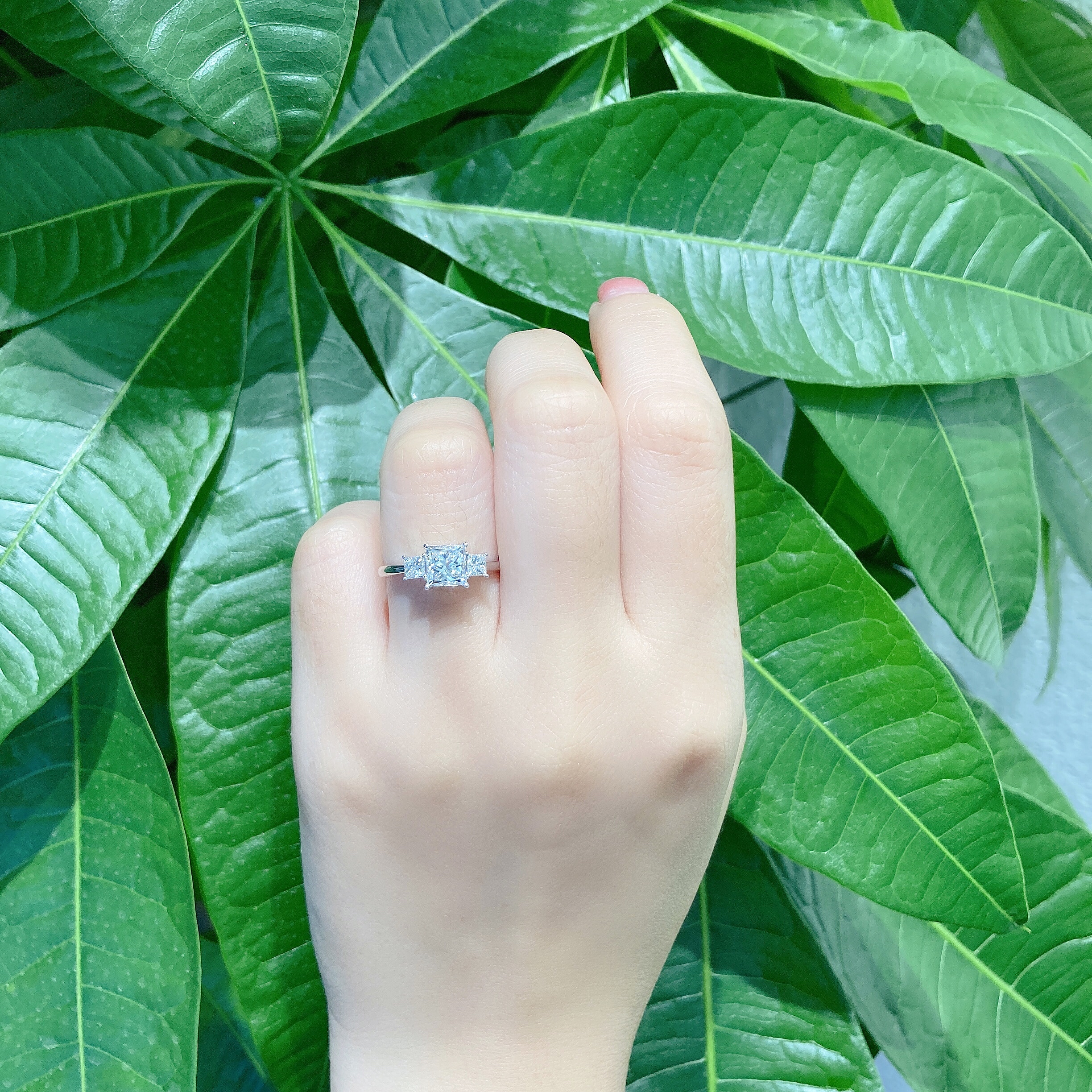 Princess diamond ring
