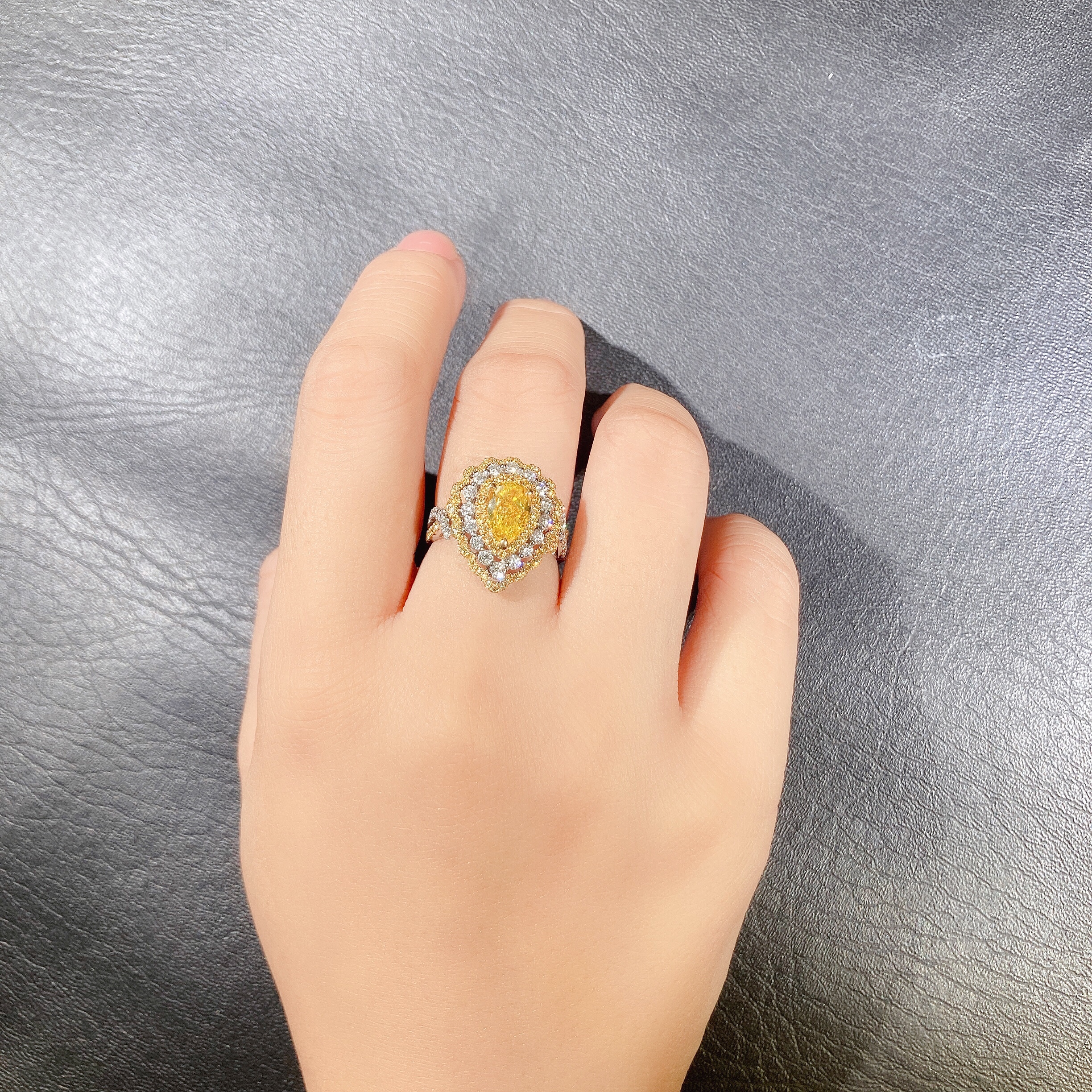 15ct Pear Diamond Ring
