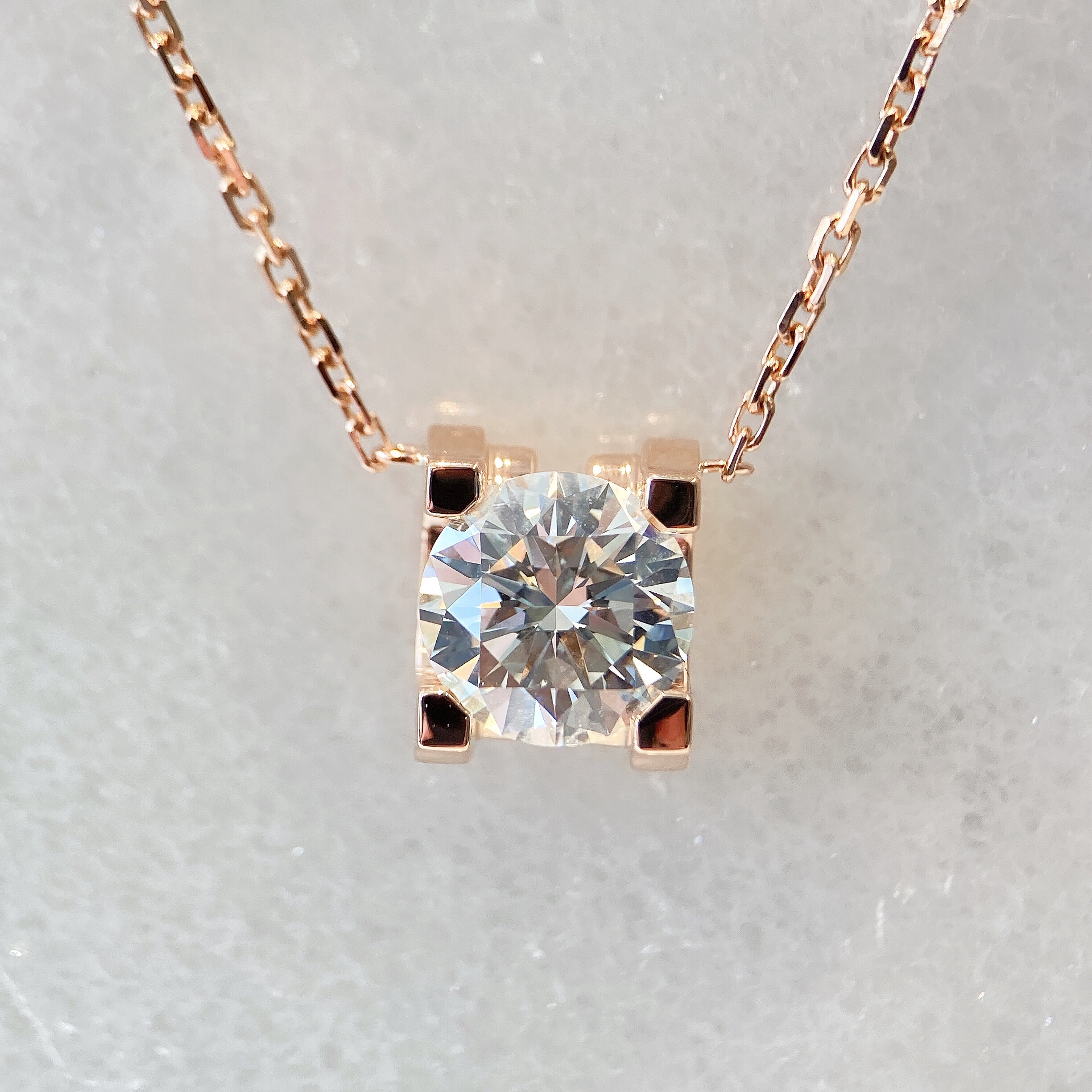 2ct round diamond necklace