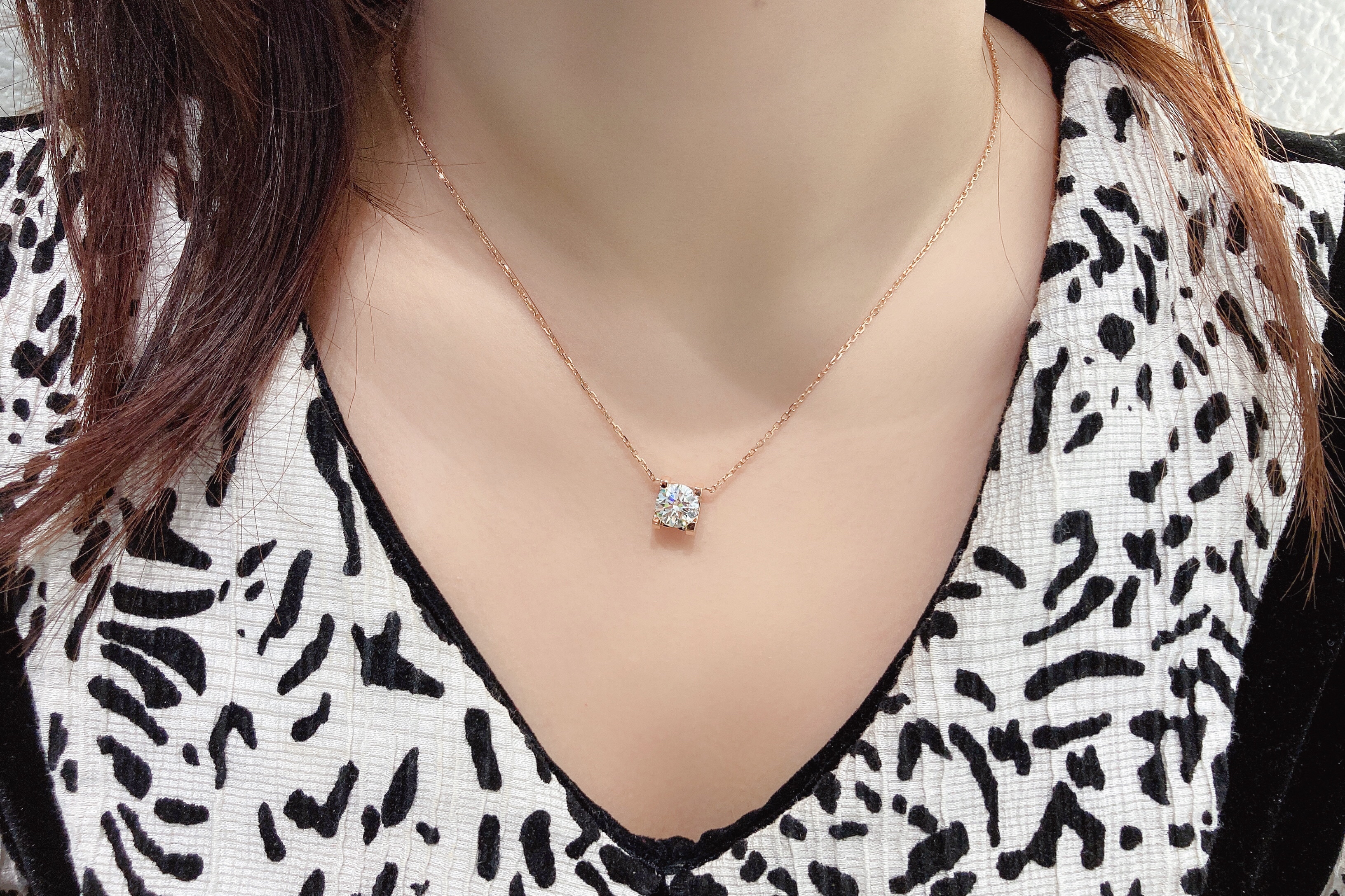 2ct round diamond necklace