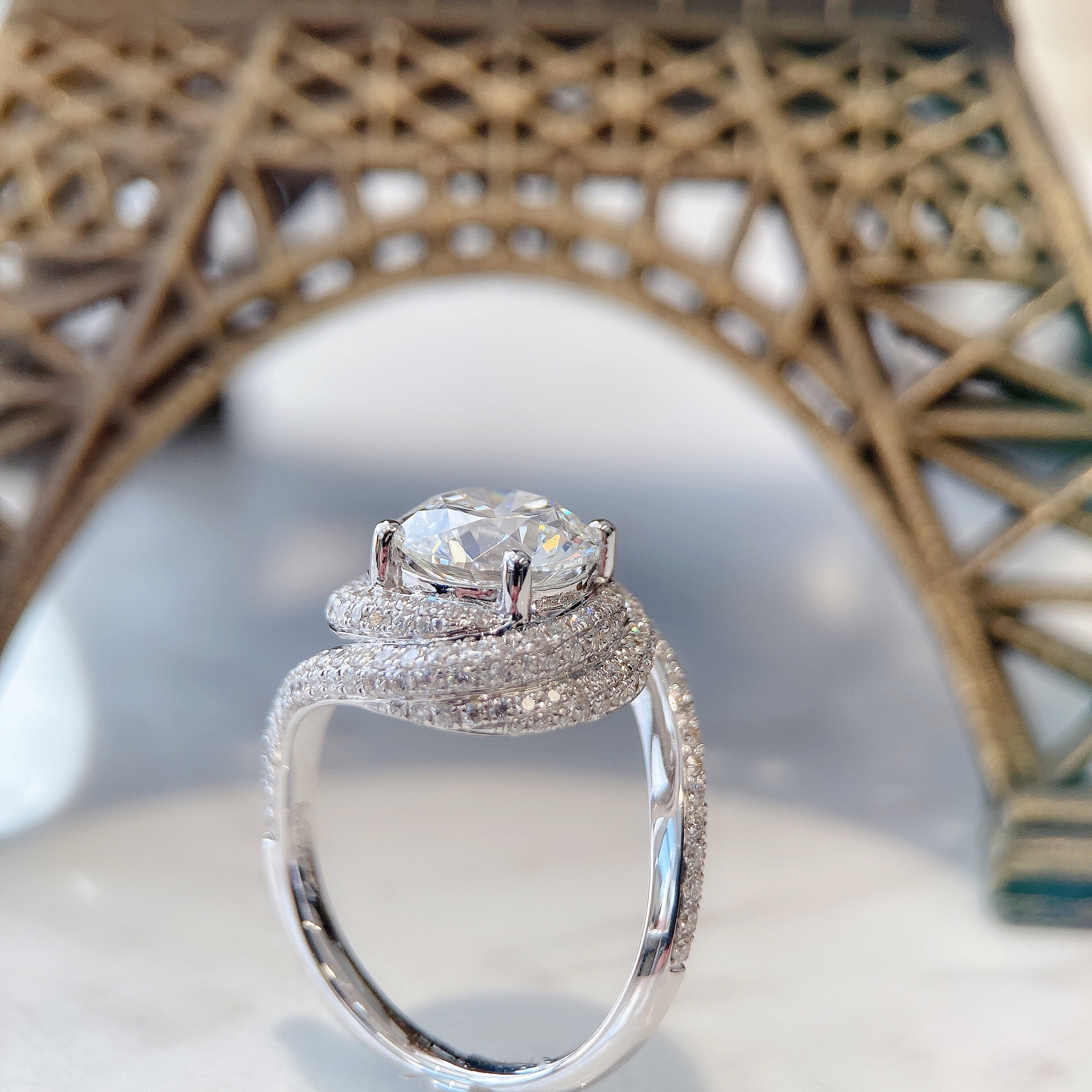 2ct round diamond ring