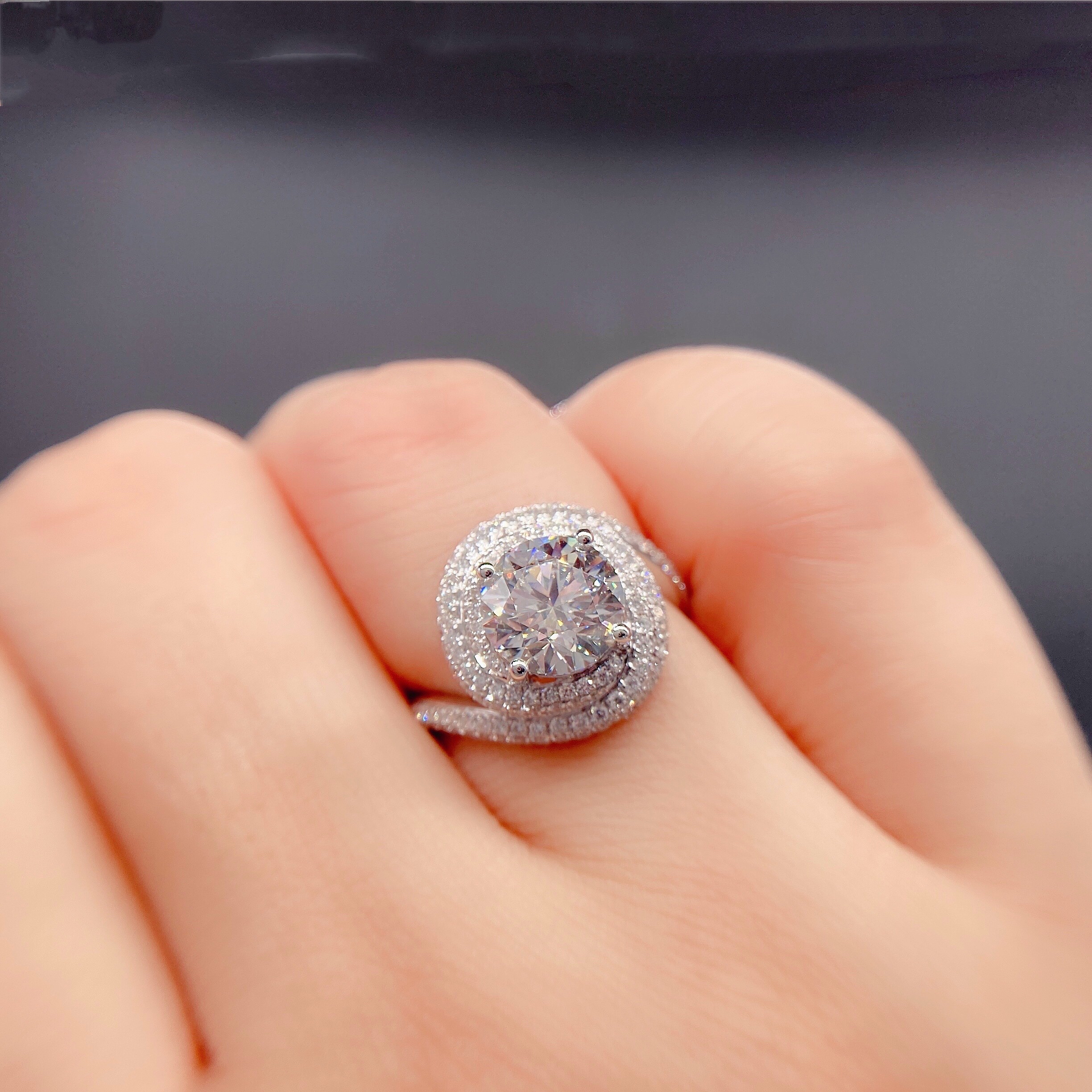 2ct round diamond ring