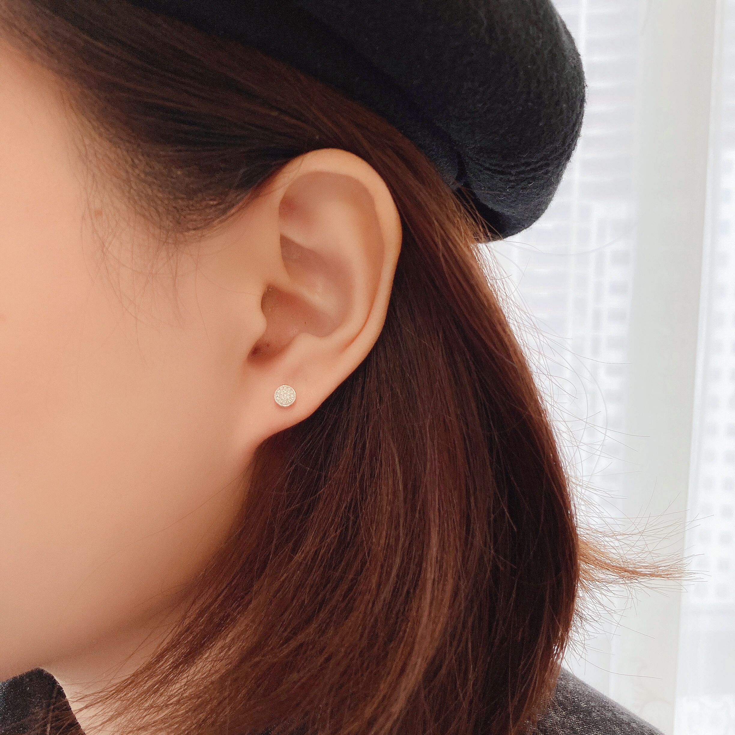 1ct heart yellow diamond earring.