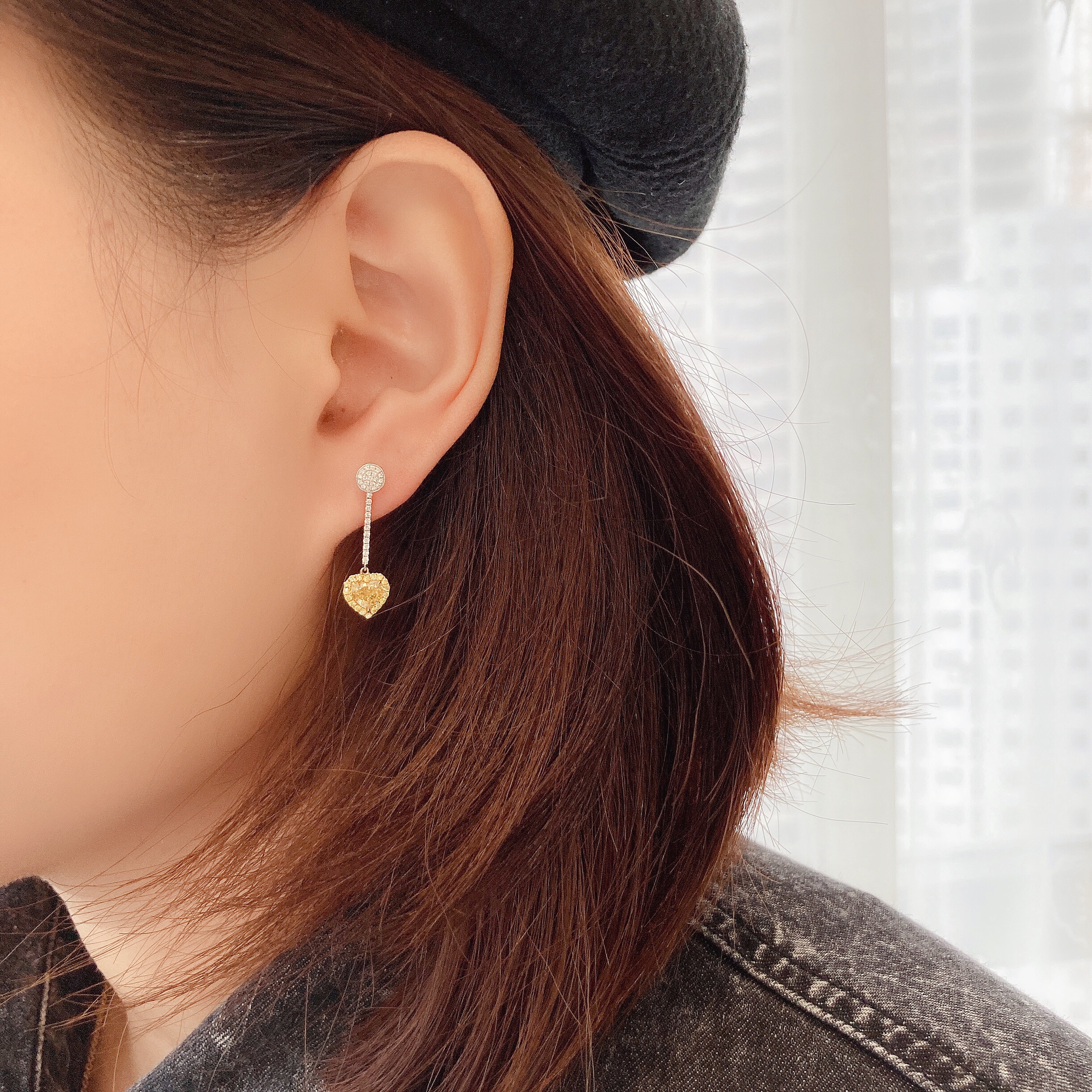 1ct heart yellow diamond earring.