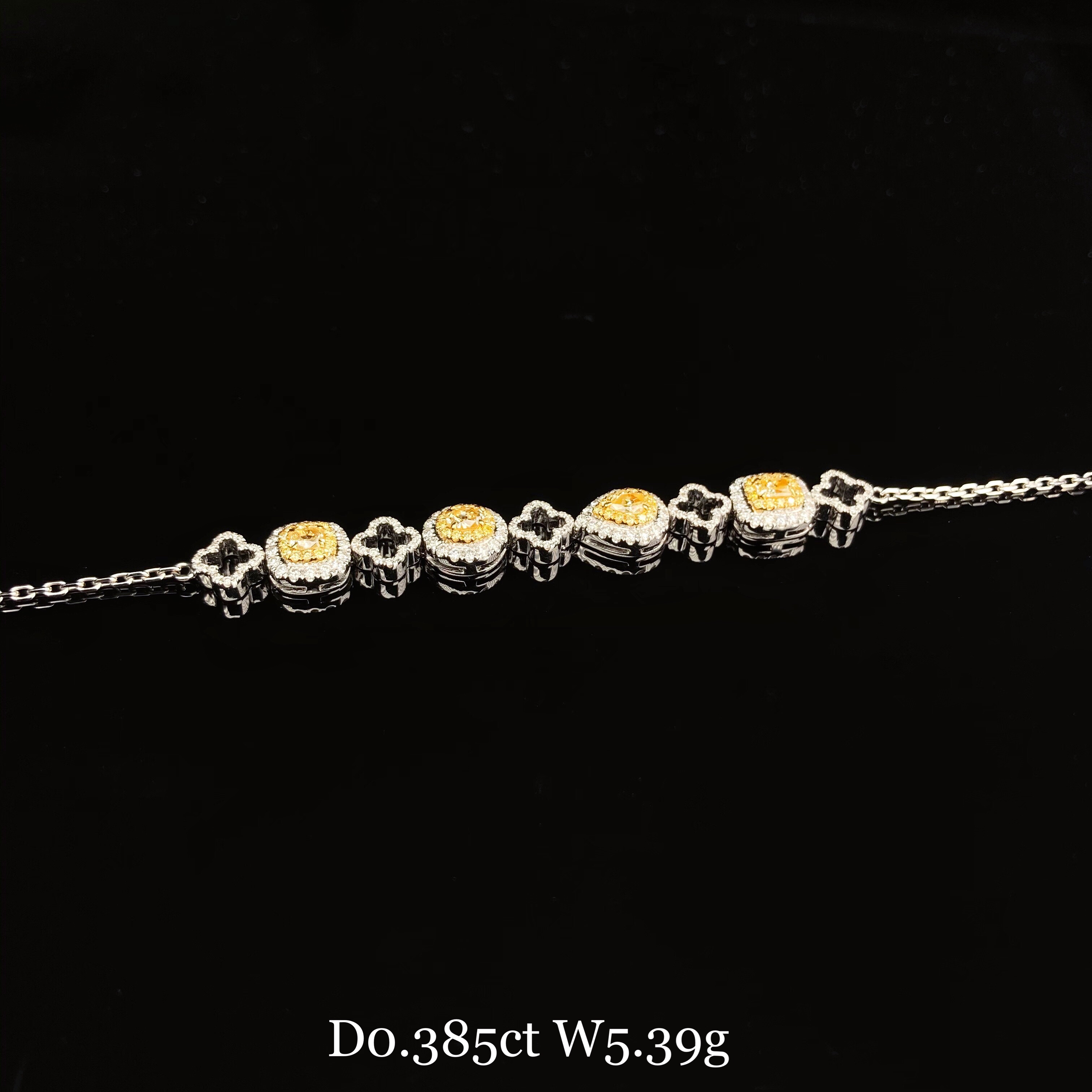 0.385ct cushion diamond bracelet