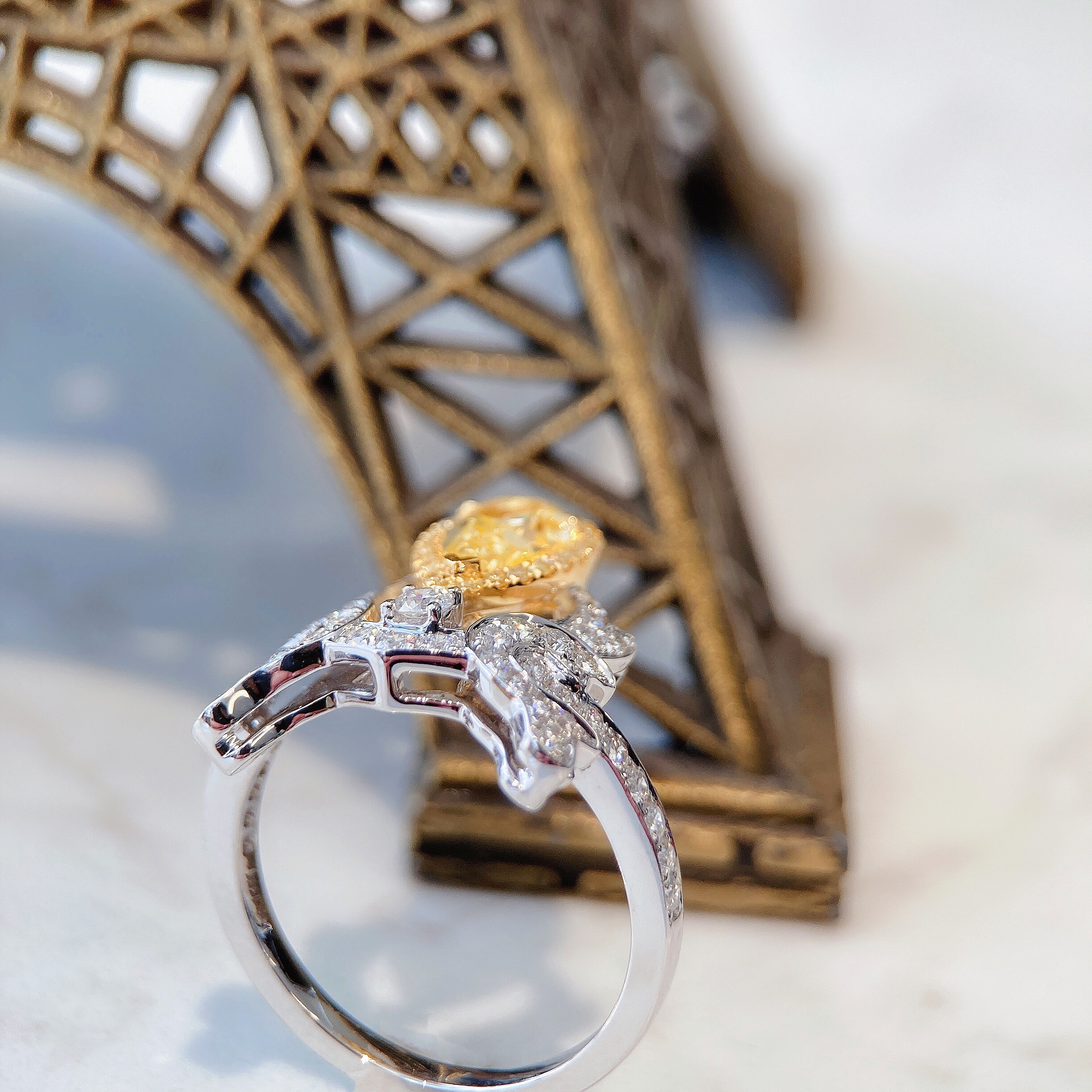 1ct pear yellow diamond ring