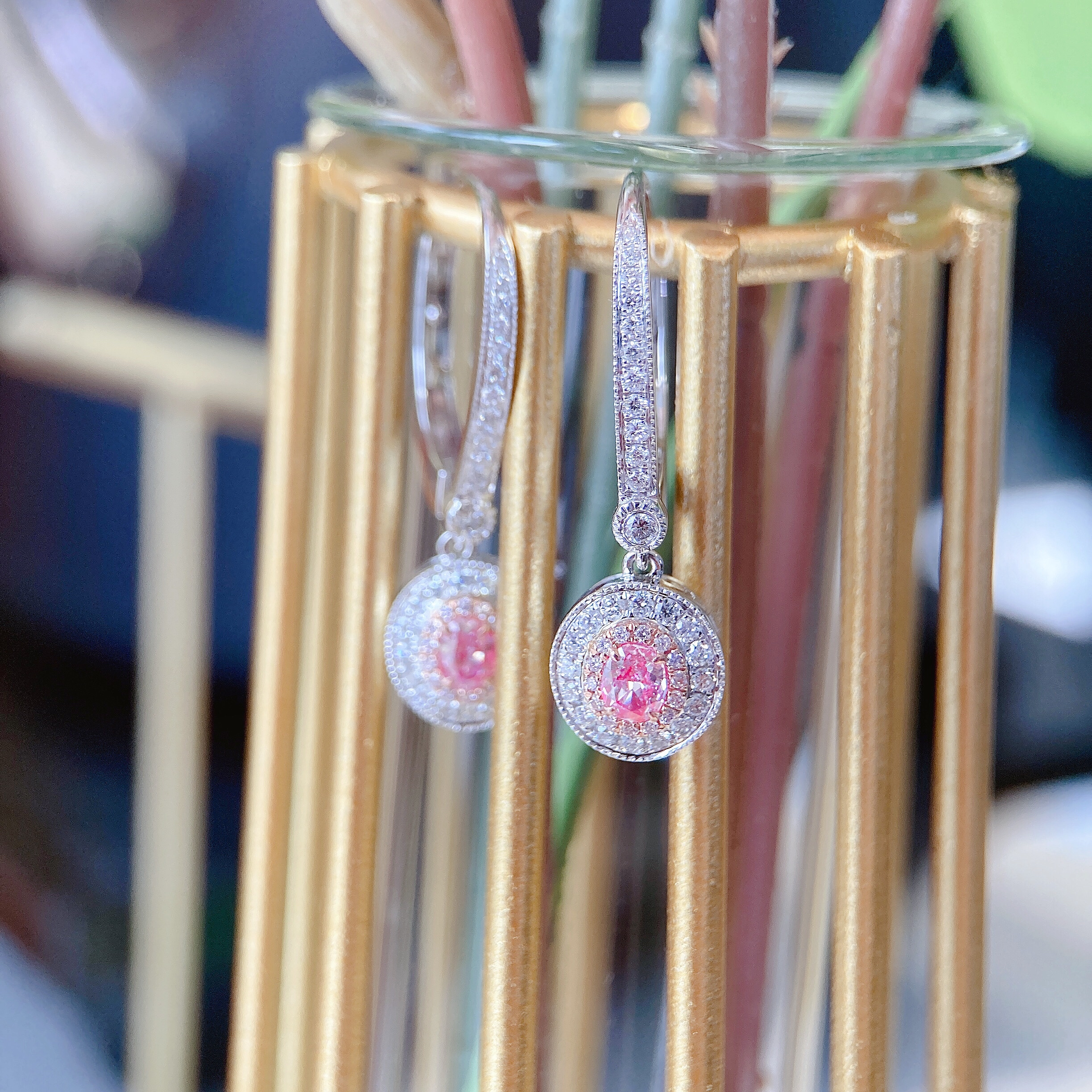 0.26ct oval diamond earring