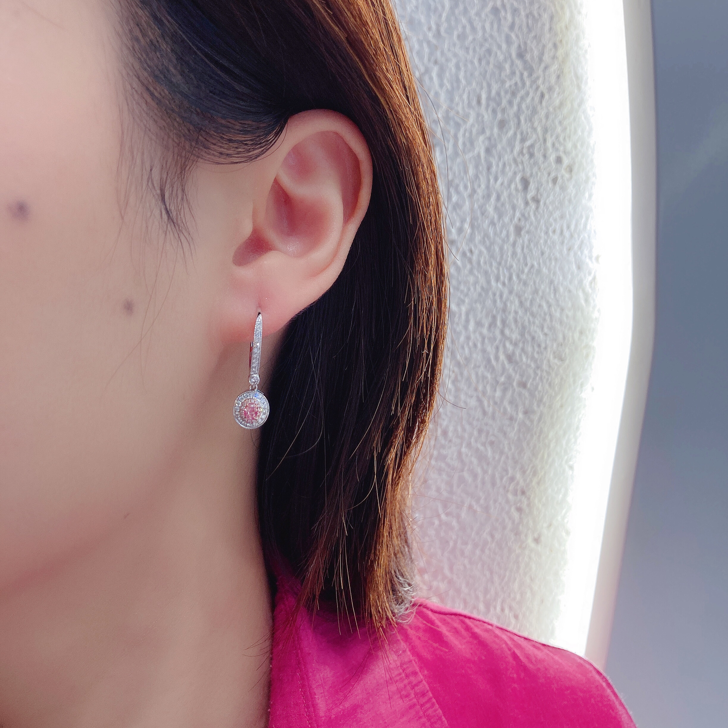 0.26ct oval diamond earring