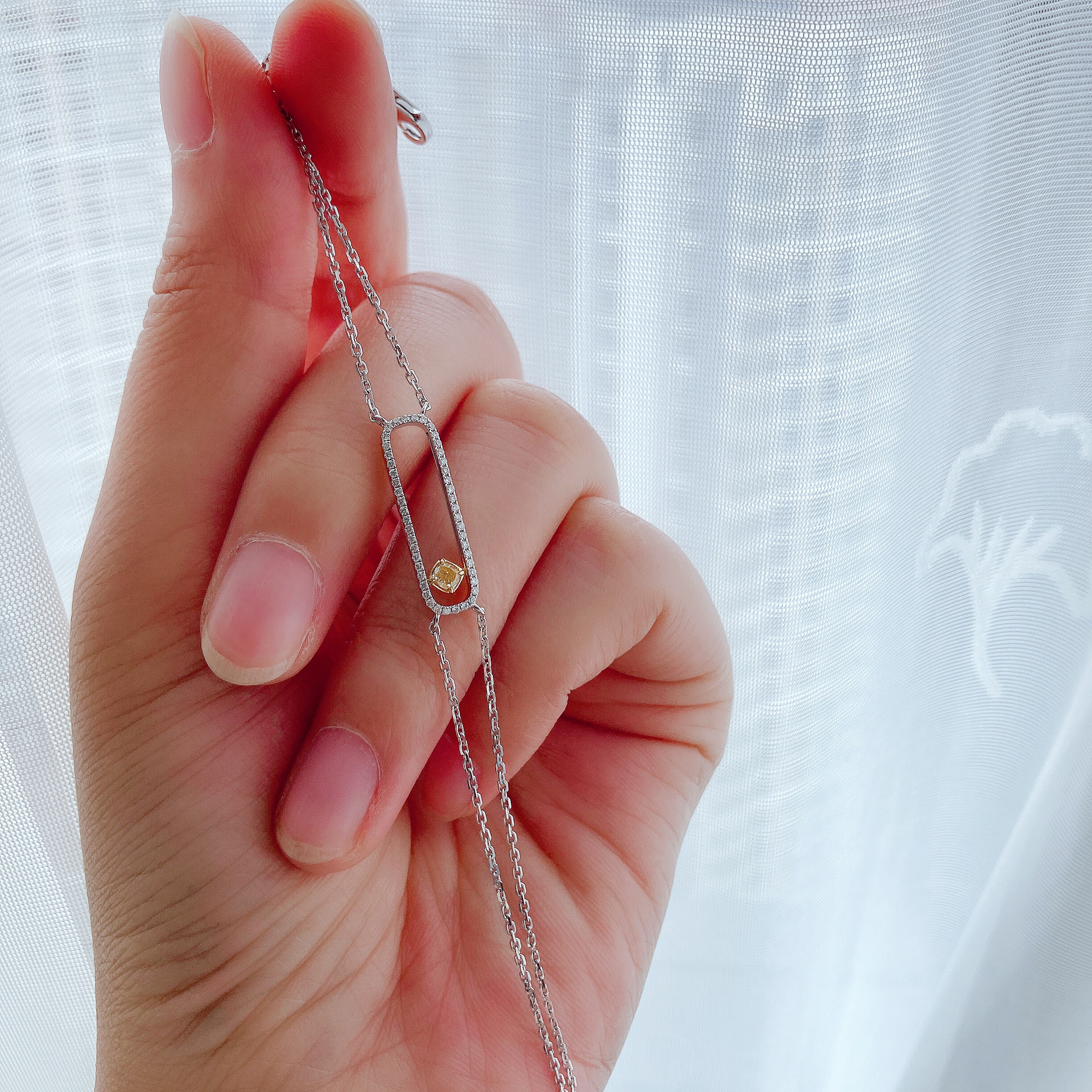 0.12ct cushion diamond bracelet