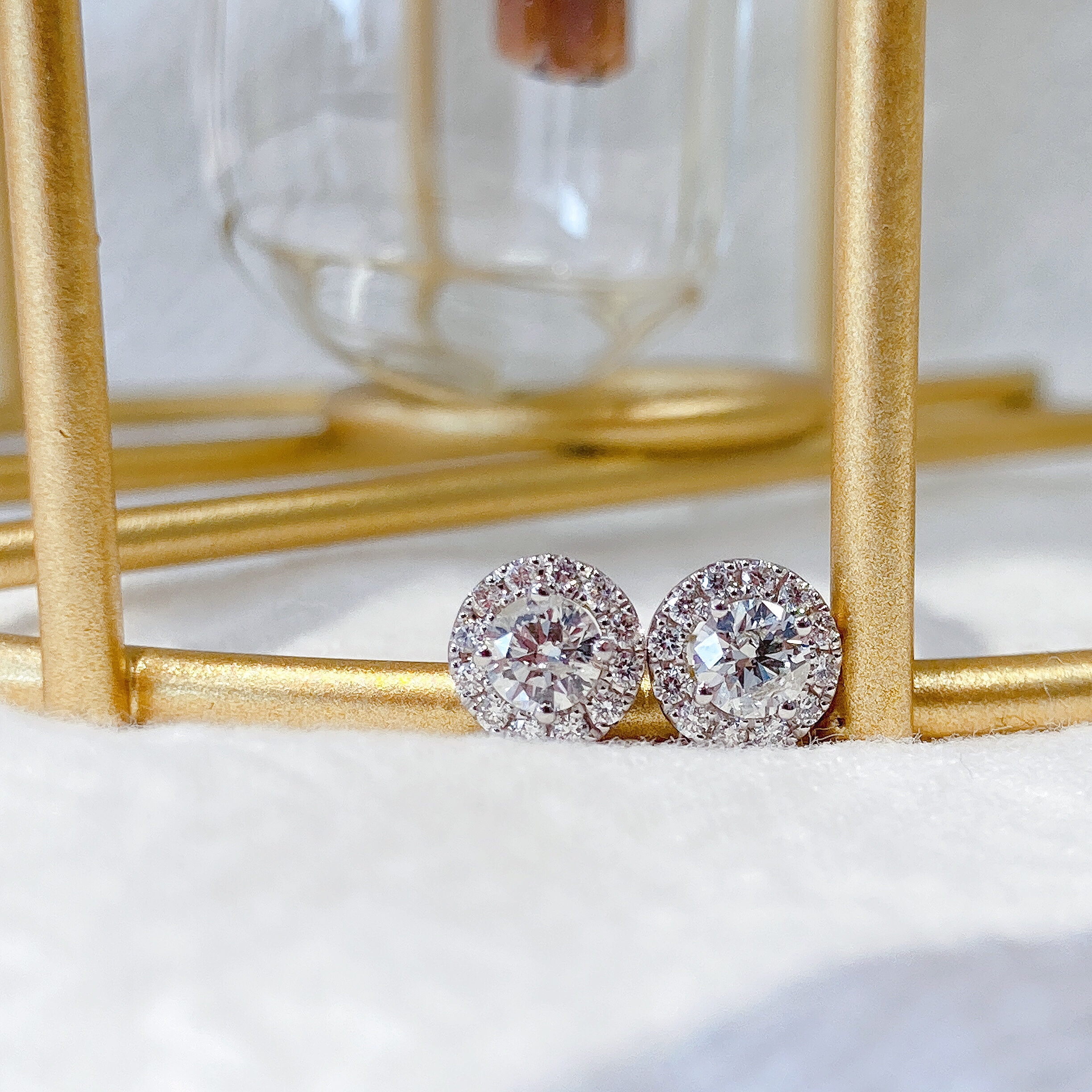 0.4ct round diamond earring