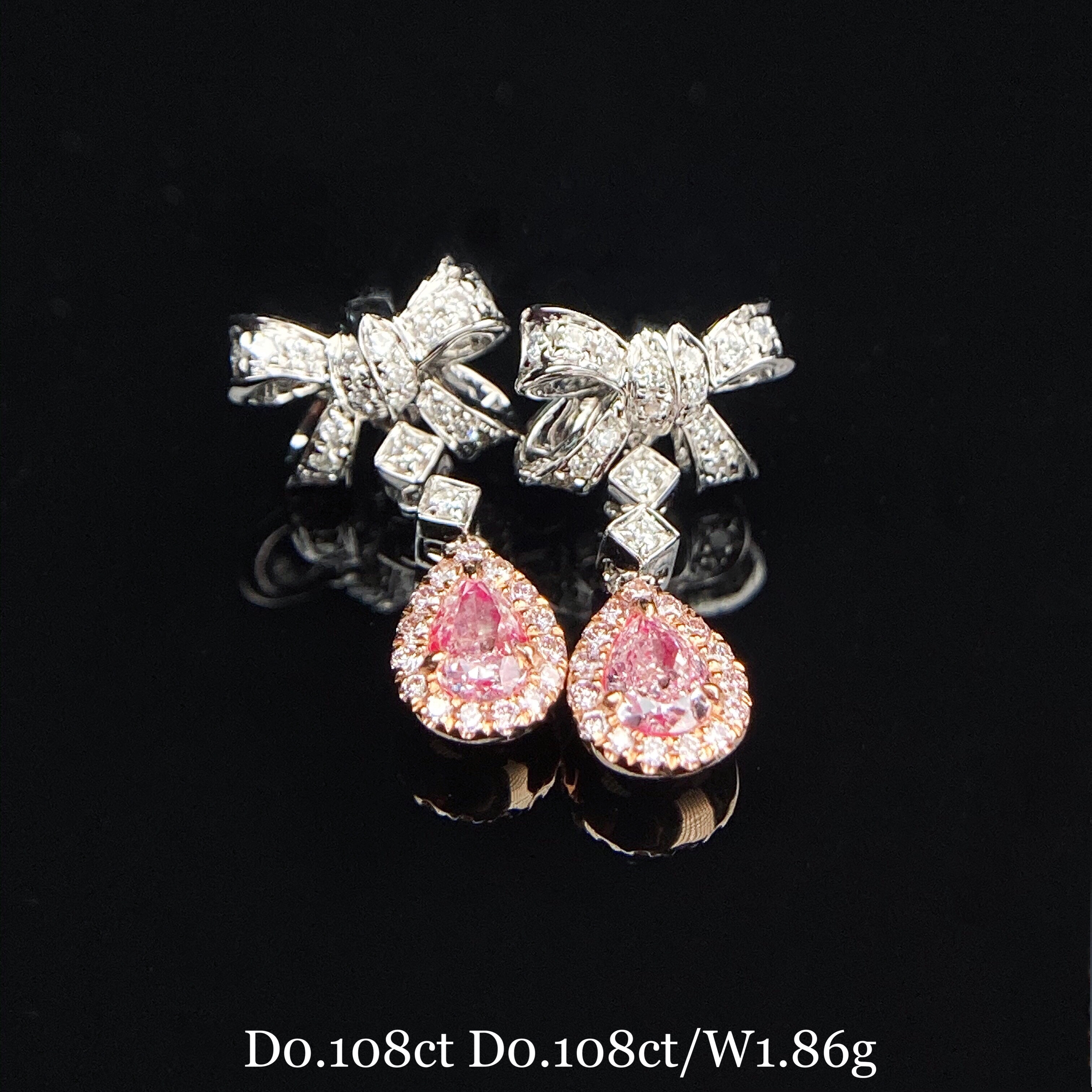 0.22ct pear diamond earring