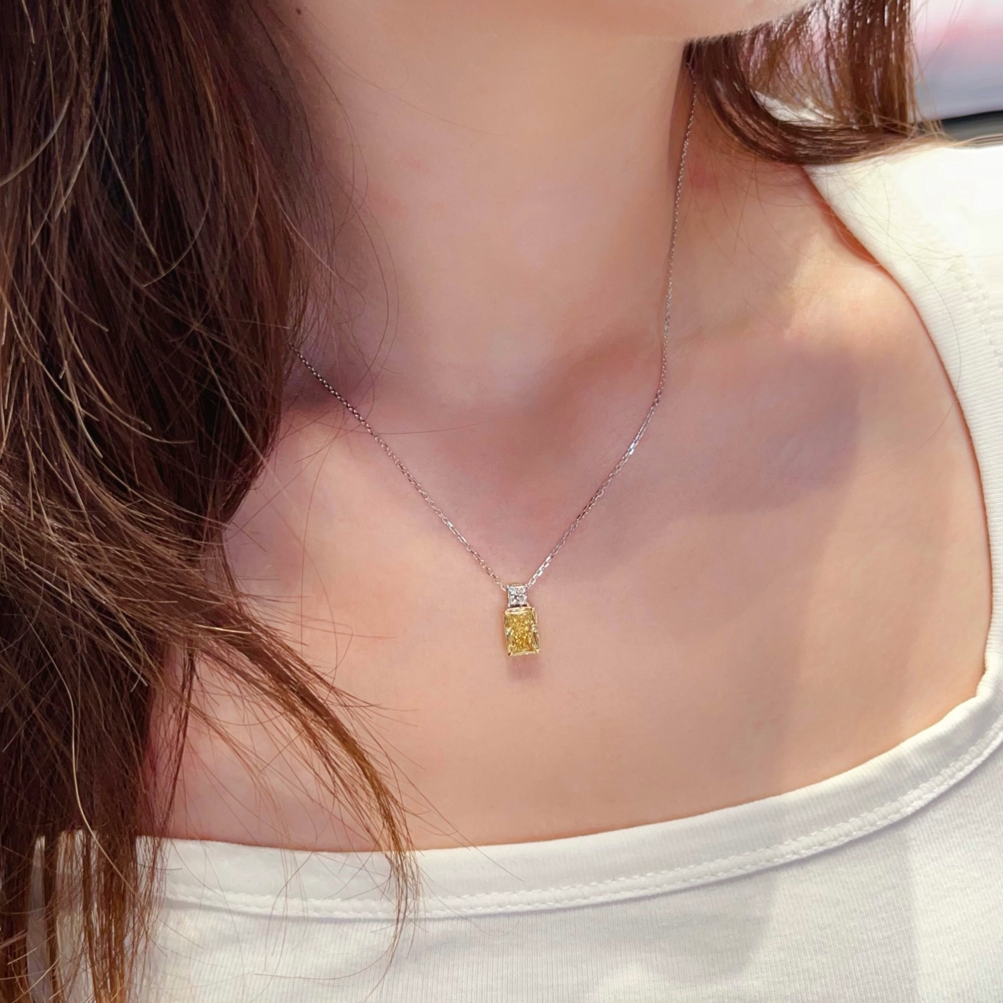 18K gold lab grown diamond parfum bottle necklace