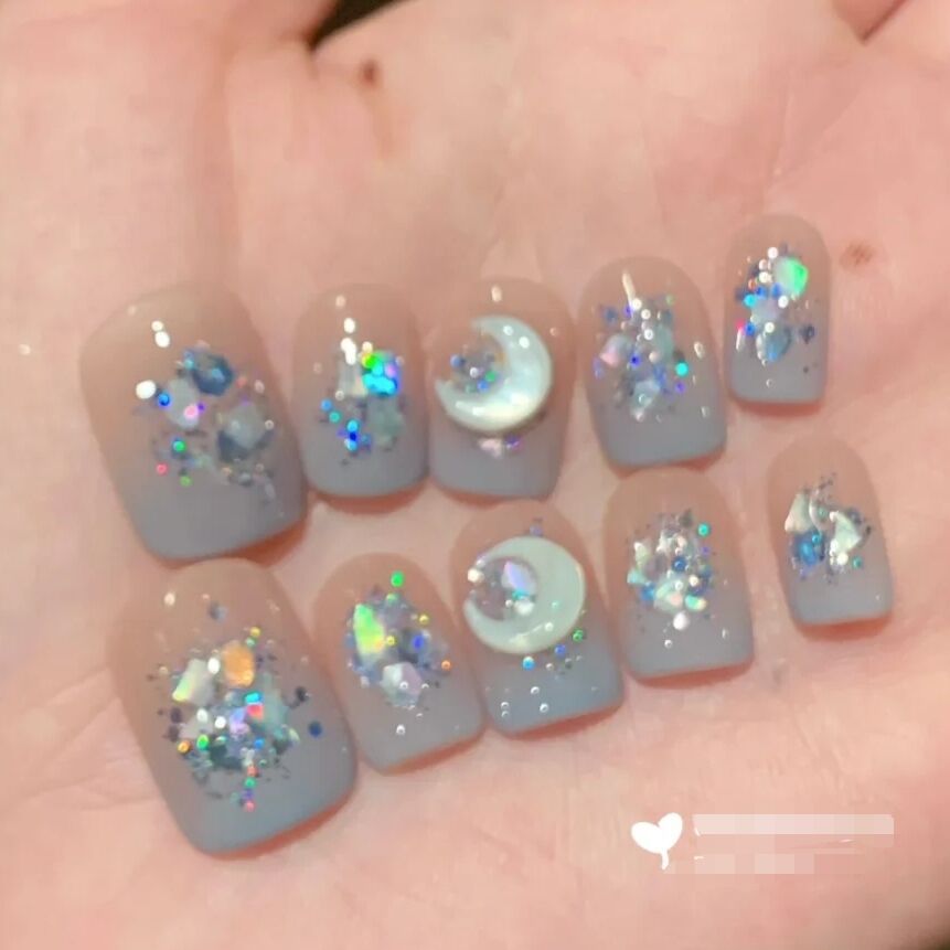 Hand-made light therapy wear nail short square white moonlight wear nail wholesale finished reusable nail patch