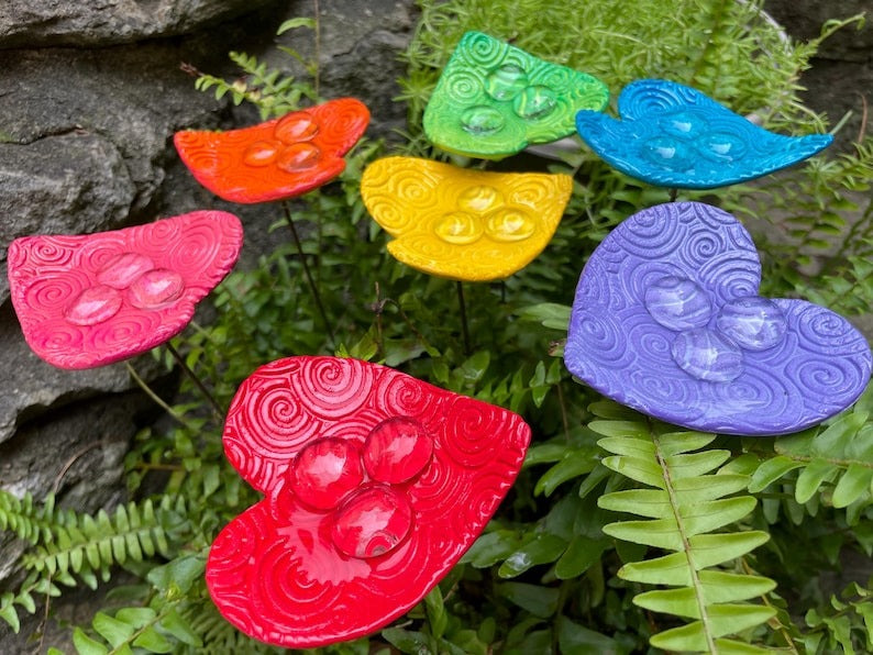 🌸Ceramic Heart Butterfly Bath Garden Stake