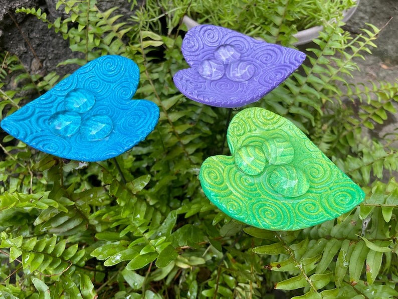 🌸Ceramic Heart Butterfly Bath Garden Stake