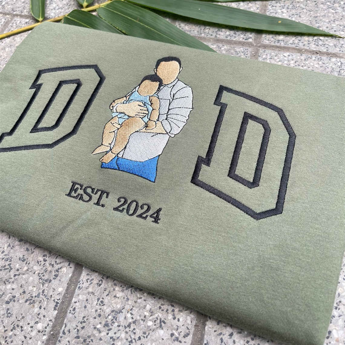 Custom Embroidered Dad Sweatshirt With Kids Name For Father's Day Gift Ideas