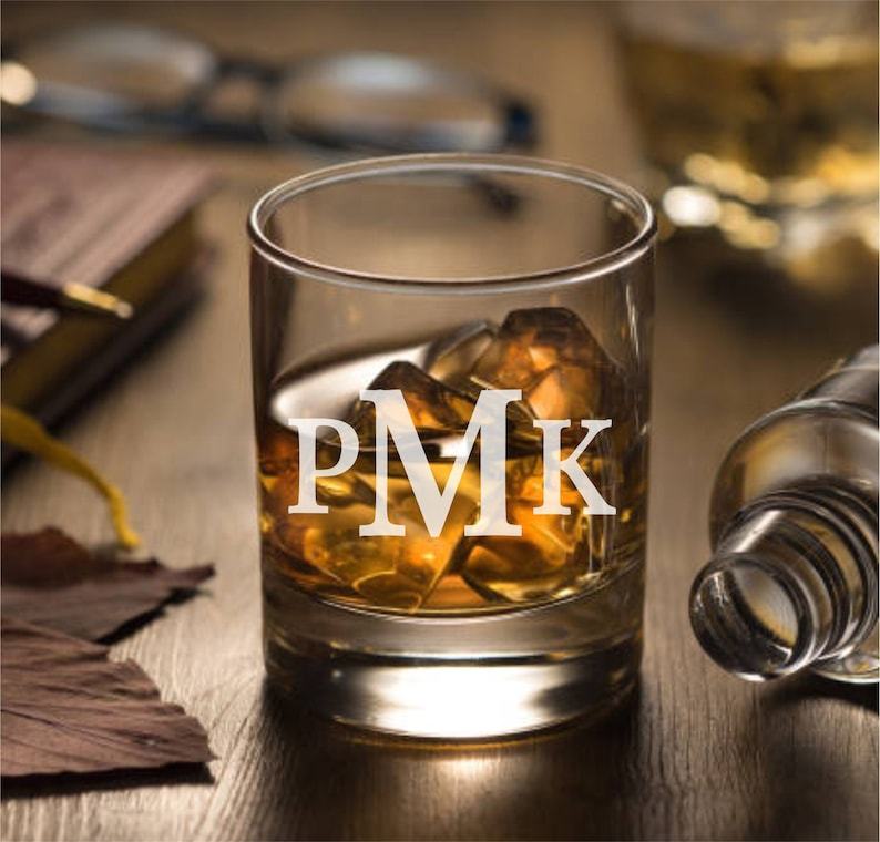4 Pcs set of Personalized Bourbon Glass, Custom Engraved Rocks Glasses , Whiskey Gift For Him, Birthday Gift for Men, Man Cave, Gifts For Dad