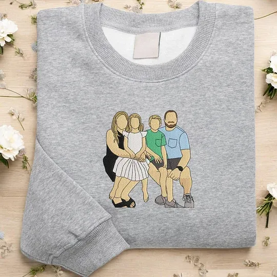 Custom Embroidered Portrait Sweatshirt – Personalized Family Gift for Dad & Mom
