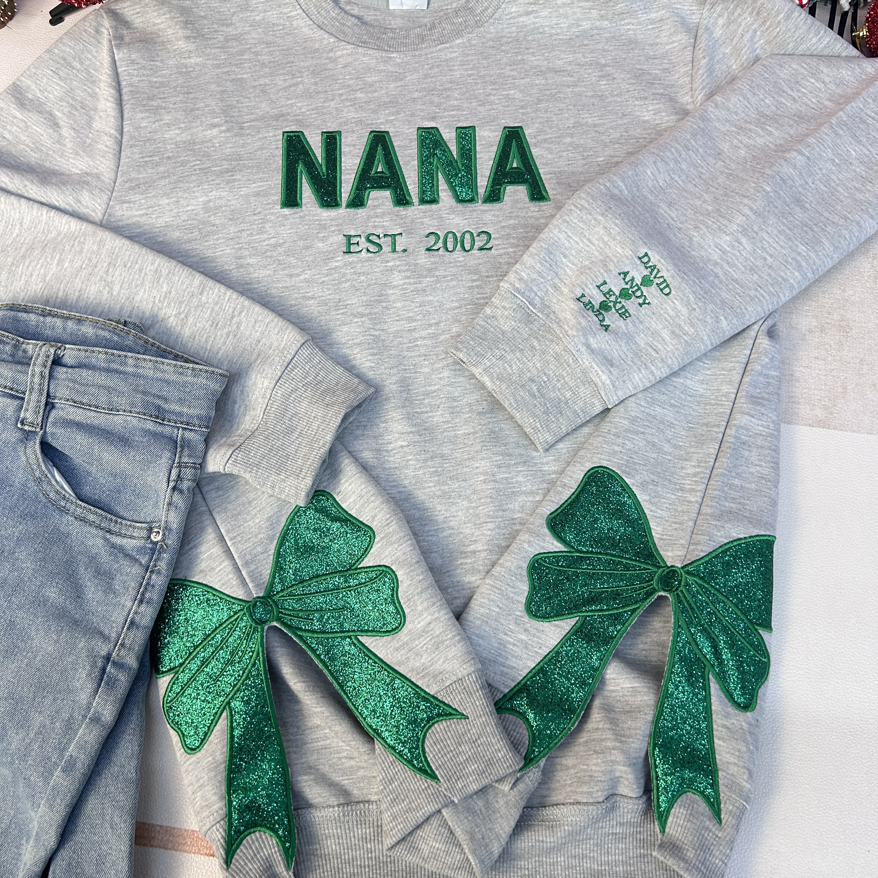 Custom Glitter MAMA Side Bow Embroidered Sweatshirt