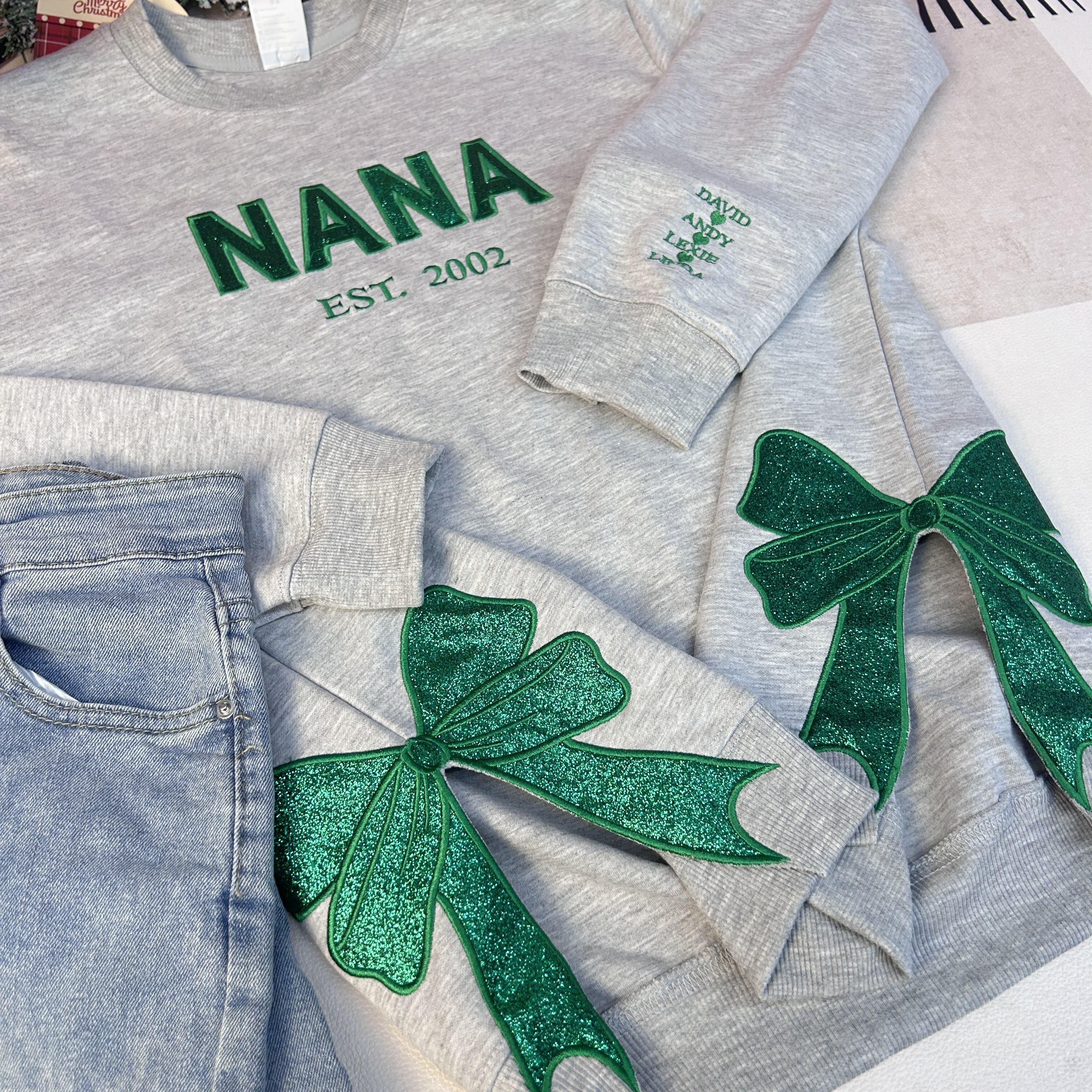 Custom Glitter MAMA Side Bow Embroidered Sweatshirt