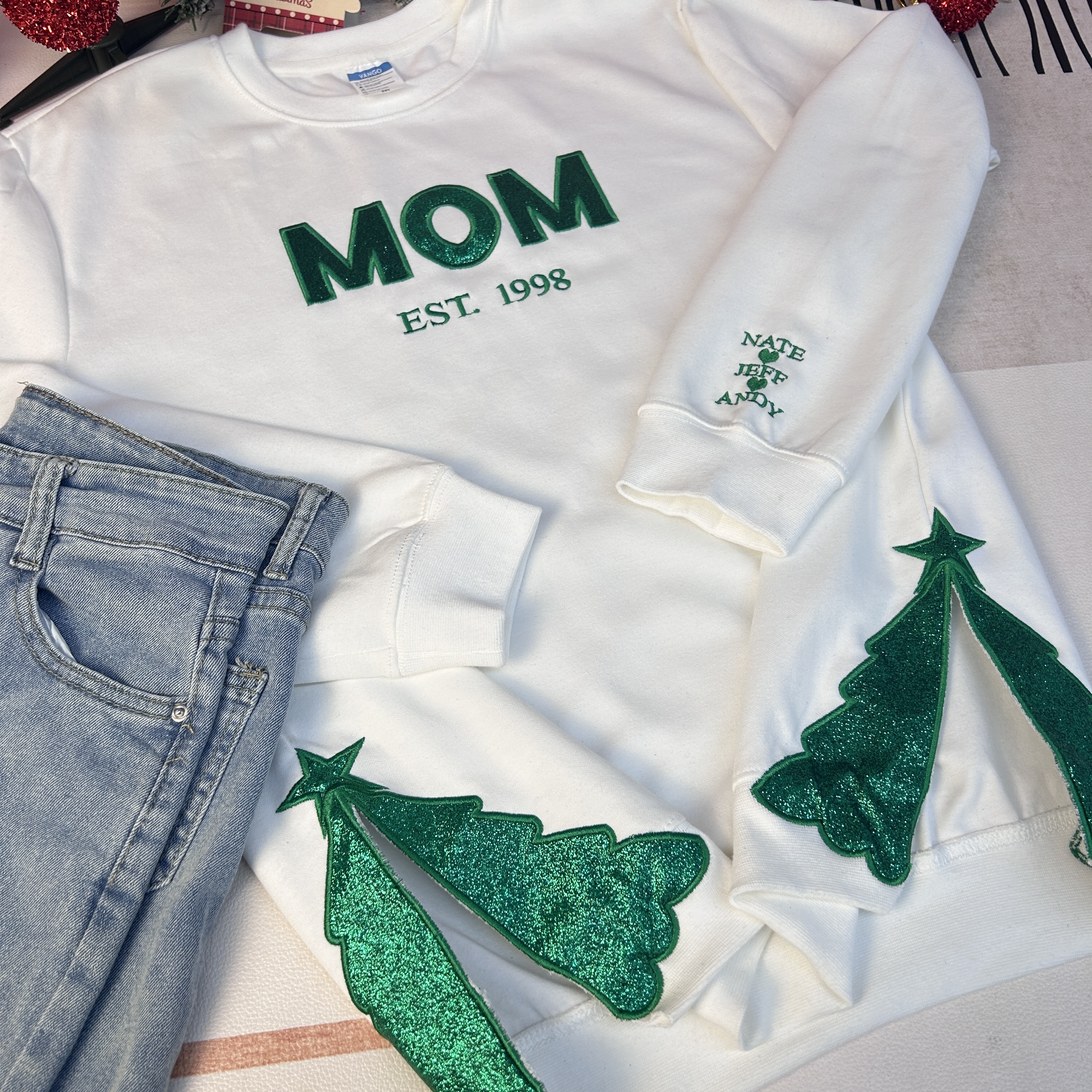 Custom Glitter MAMA Side Bow Embroidered Sweatshirt
