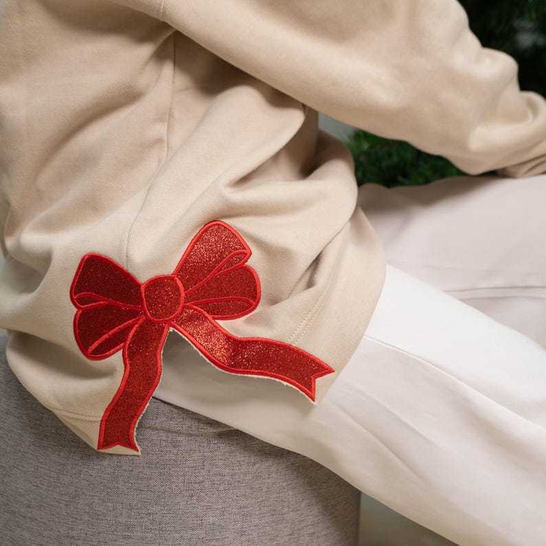 Custom Embroidery Glitter Side Bow Mama Sweatshirt