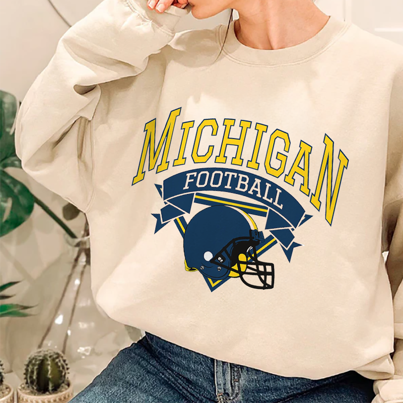 Retro Michigan Football Shirt, Vintage Michigan Football Tee, Ann Arbor Michigan T-Shirt, College Football Shirt