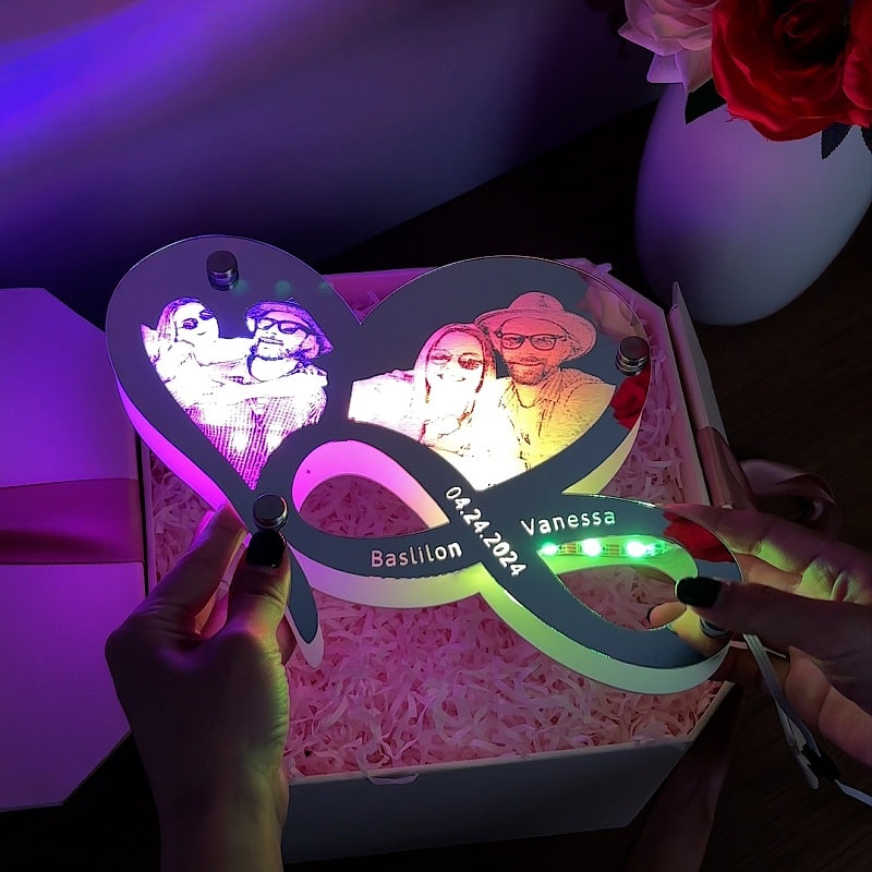 Personalized Mirror Light For Heart-Shaped Couple Photos