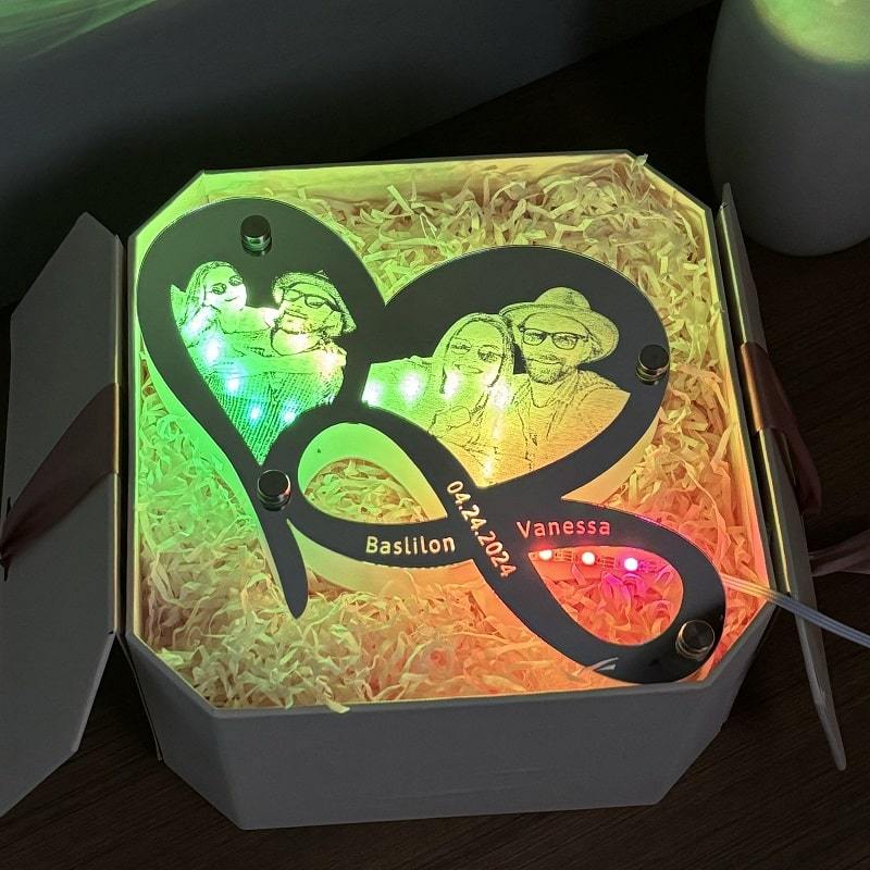 Personalized Mirror Light For Heart-Shaped Couple Photos