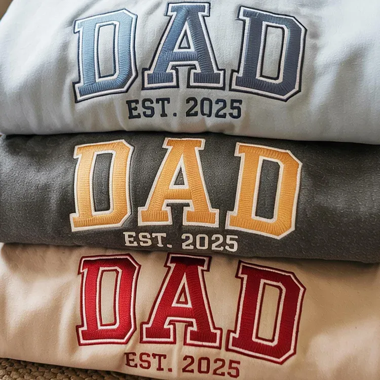 Custom Embroidered papà,papá,pai Sweatshirt with Multilayer Outline