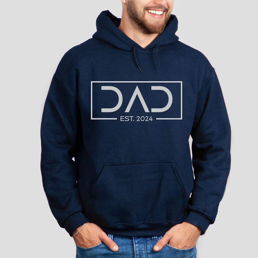 Personalised DAD EST Sweatshirt with Kids' Names on Sleeve Father's Day Gift