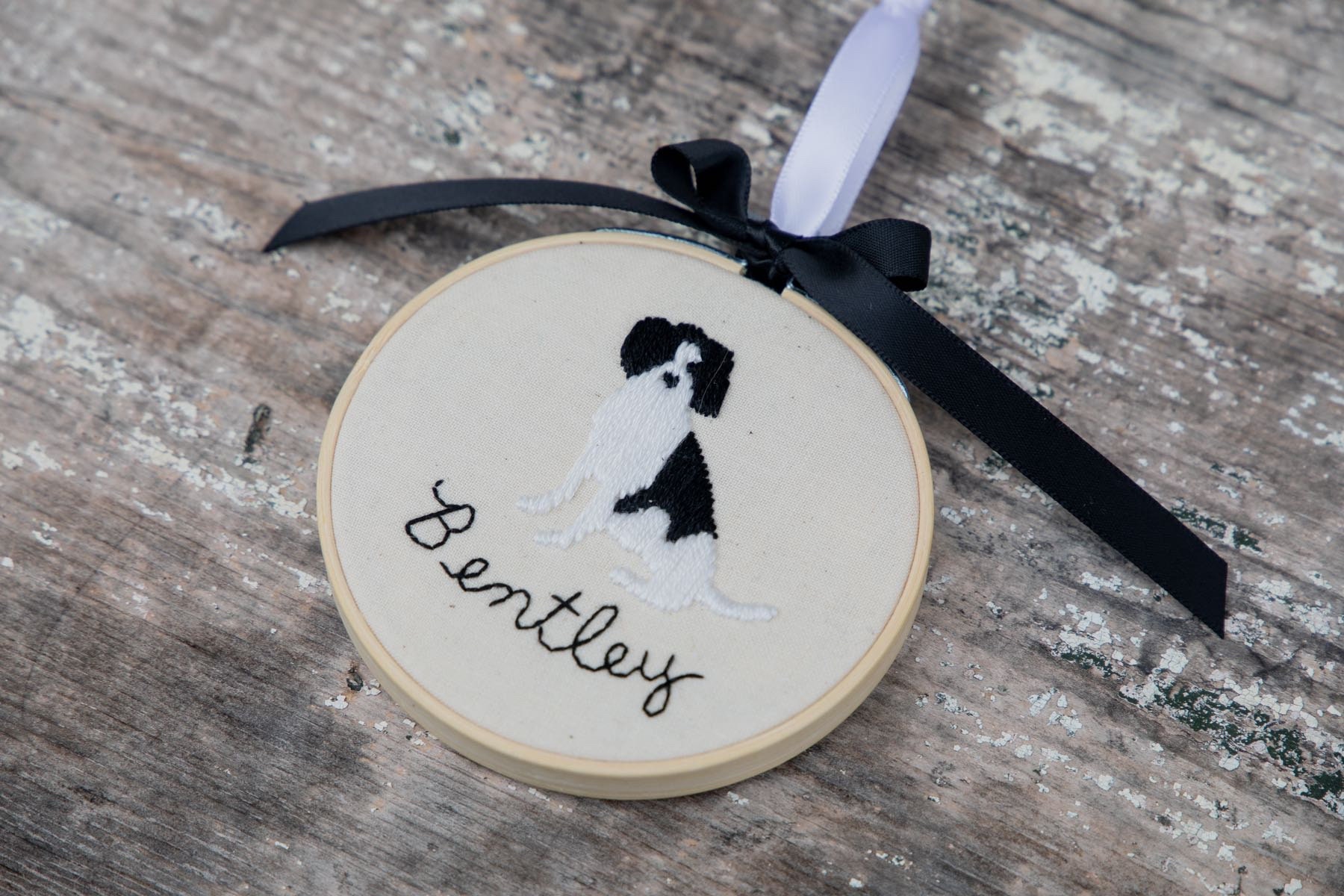 Pet Silhouette Ornament | Personalized Embroidery Hoop Christmas Ornament | Pet Owner Gift For Holidays