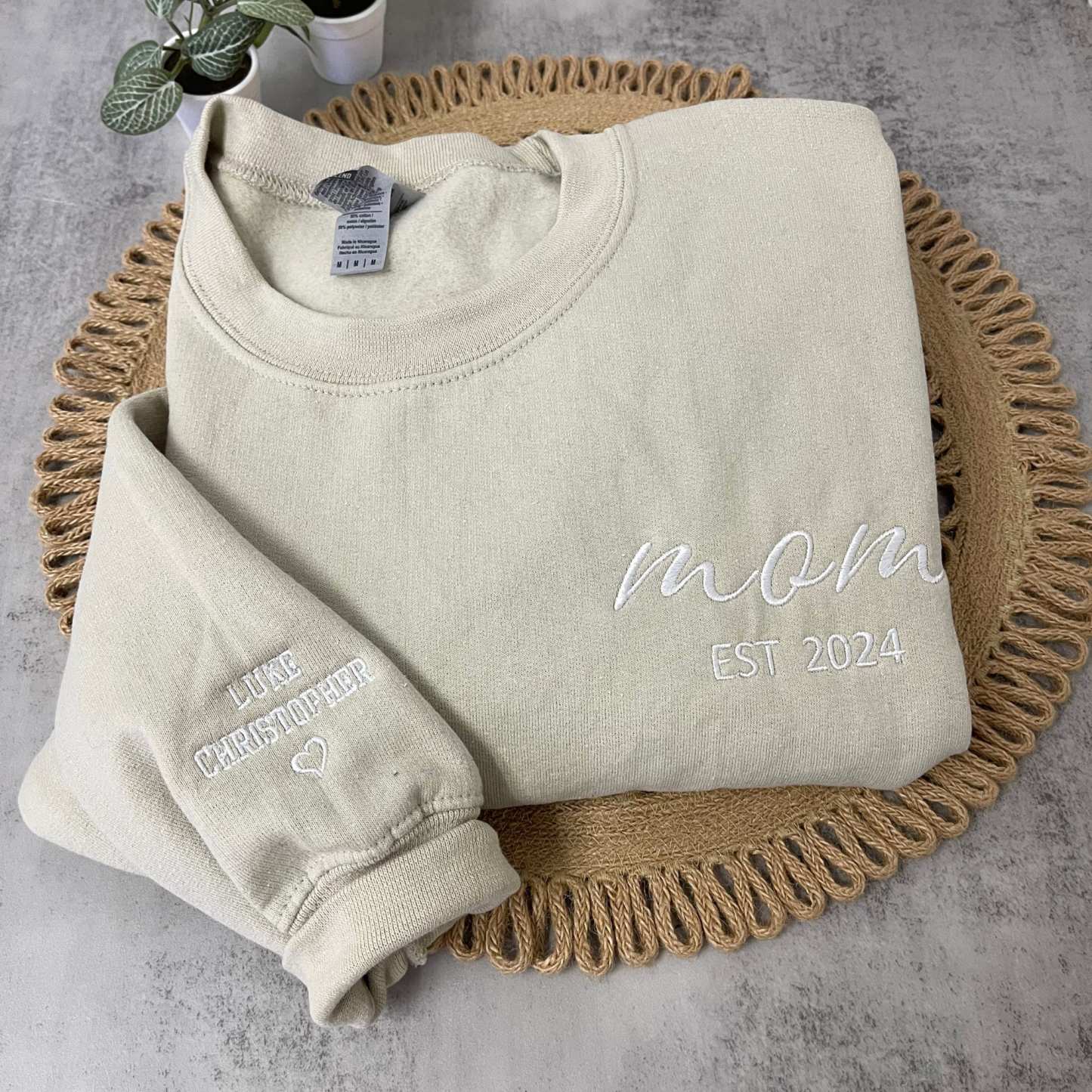 Mom and Dad Crewneck, Dad Embroidered Crewneck, Mama Crewneck with Kids Names On Sleeve, Gift For New Dad
