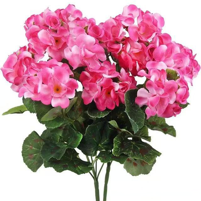 UV Resistant Lifelike  Artificial Geraniums Silk Flowers