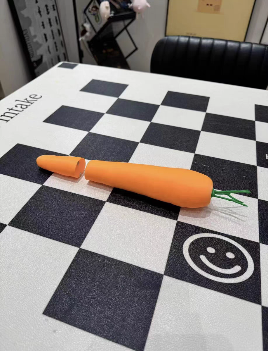 3D Carrot Telescopic Sword