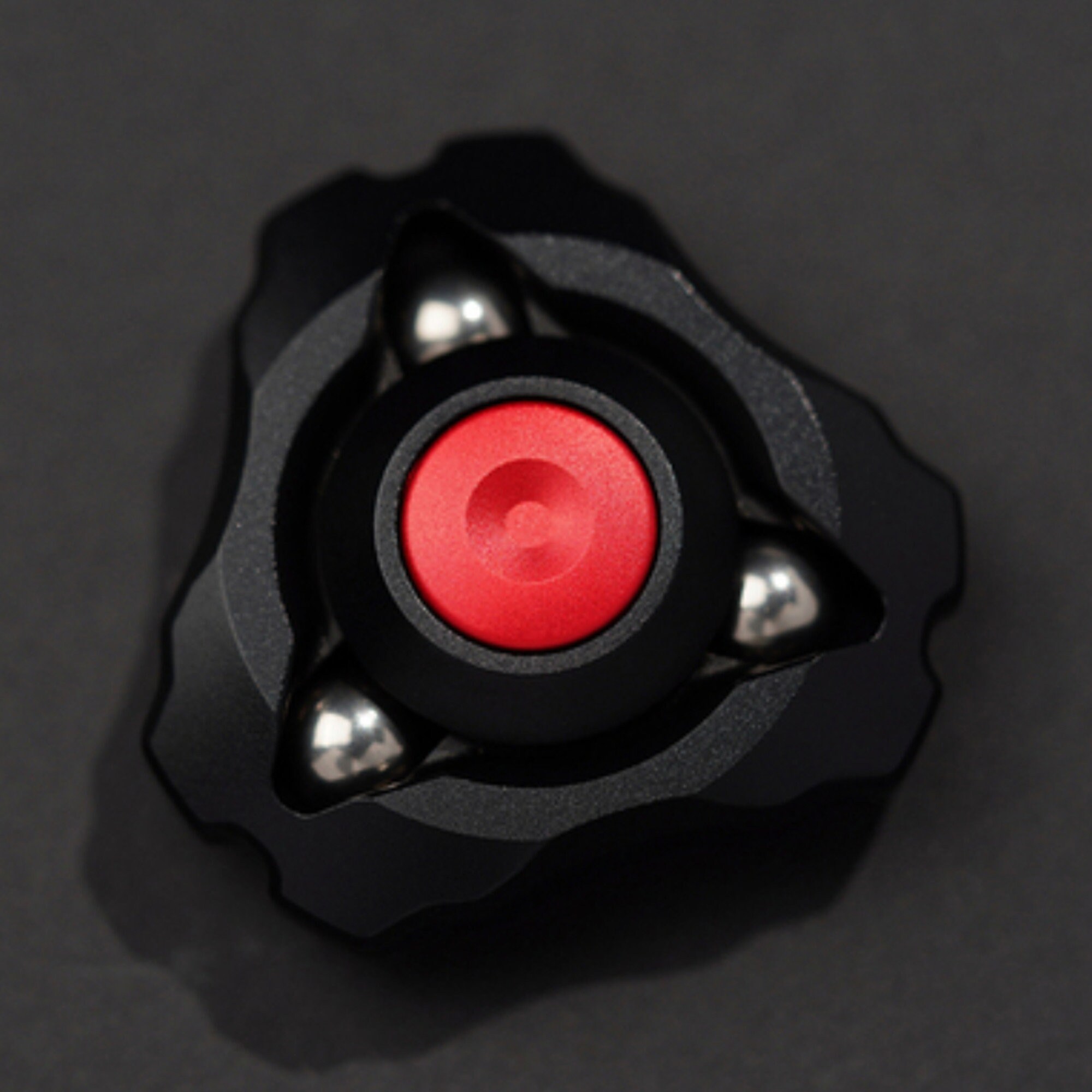 EDC mini fidget spinner decompression toy lock button fidget spinner metal toy black technology decompression artifact-metalfidget