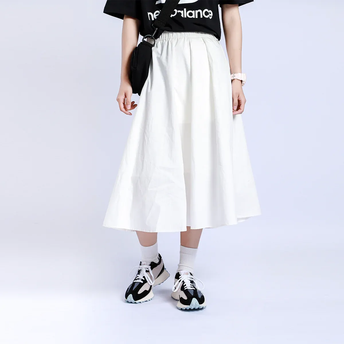 (WMNS) New balkhjgance 327 'Black White'