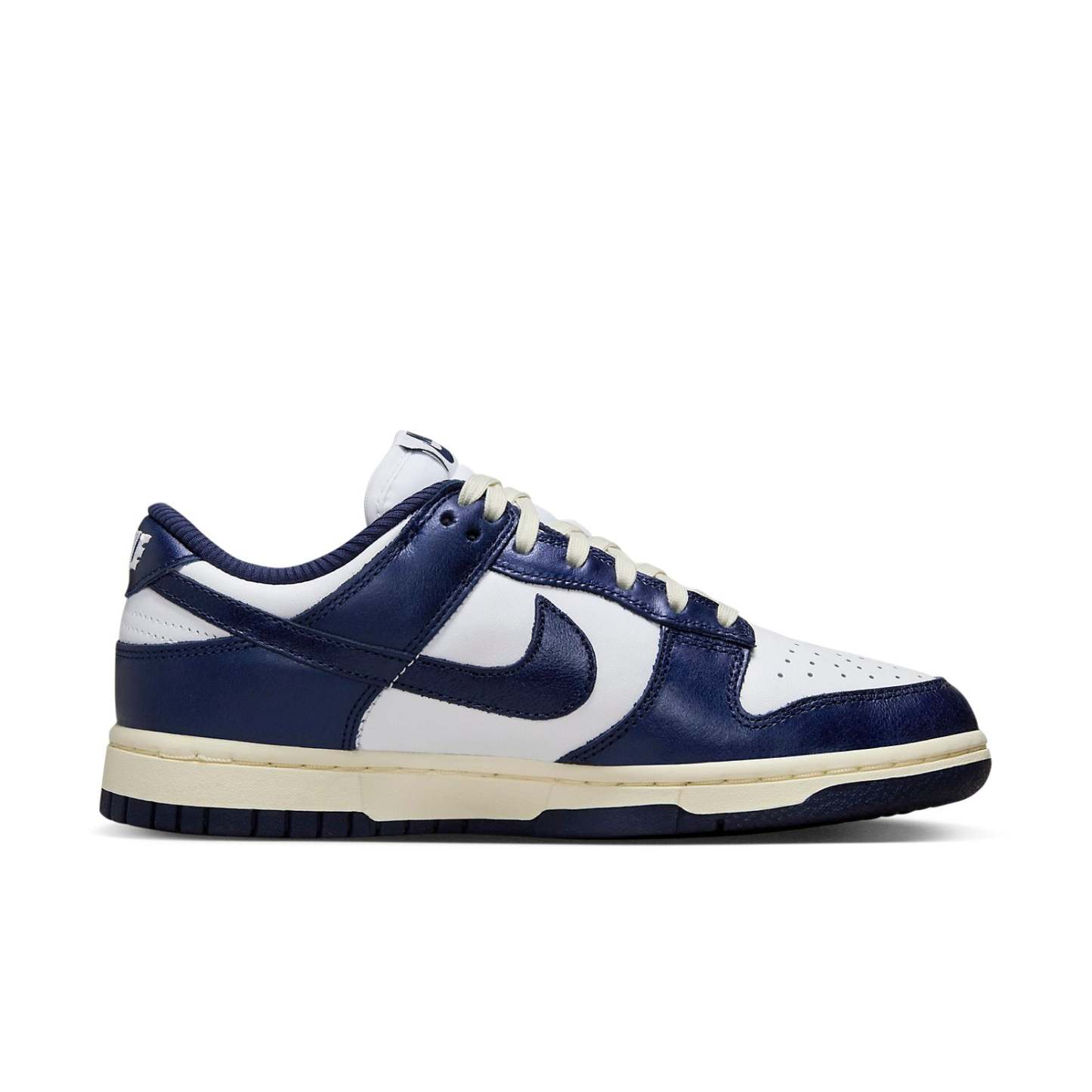 (WMNS) Nkhjgike Dunk Low 'Midnight Navy White' FN7197-100