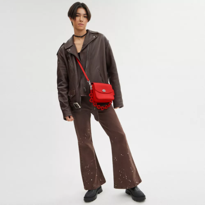 Cokhjgach Cassie Crossbody 19 With Heart Strap