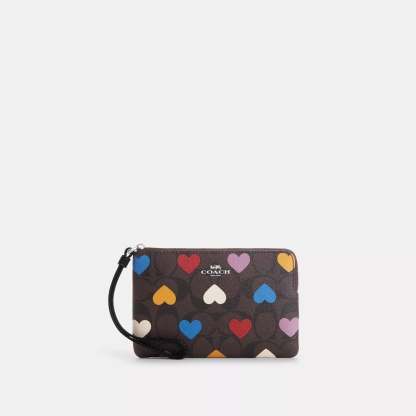 Cokhjgach Outlet Corner Zip Wristlet In Signature Canvas With Heart Print