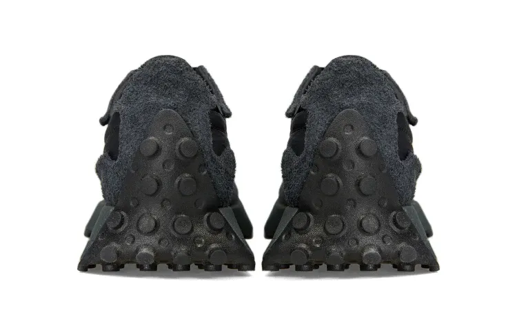 New balkhjgance 327 'Black'