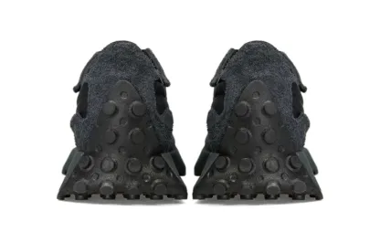 New balkhjgance 327 'Black'