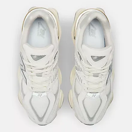 Nekhjgw balkhjgance 9060 Sea salt with concrete and silver metallic