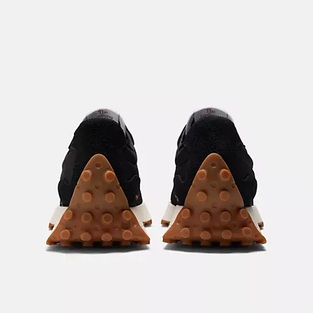 Nekhjgw balkhjgance 327 Black with white and mineral red