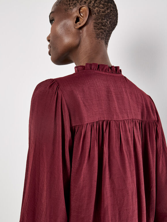 Ruffled collar blouse