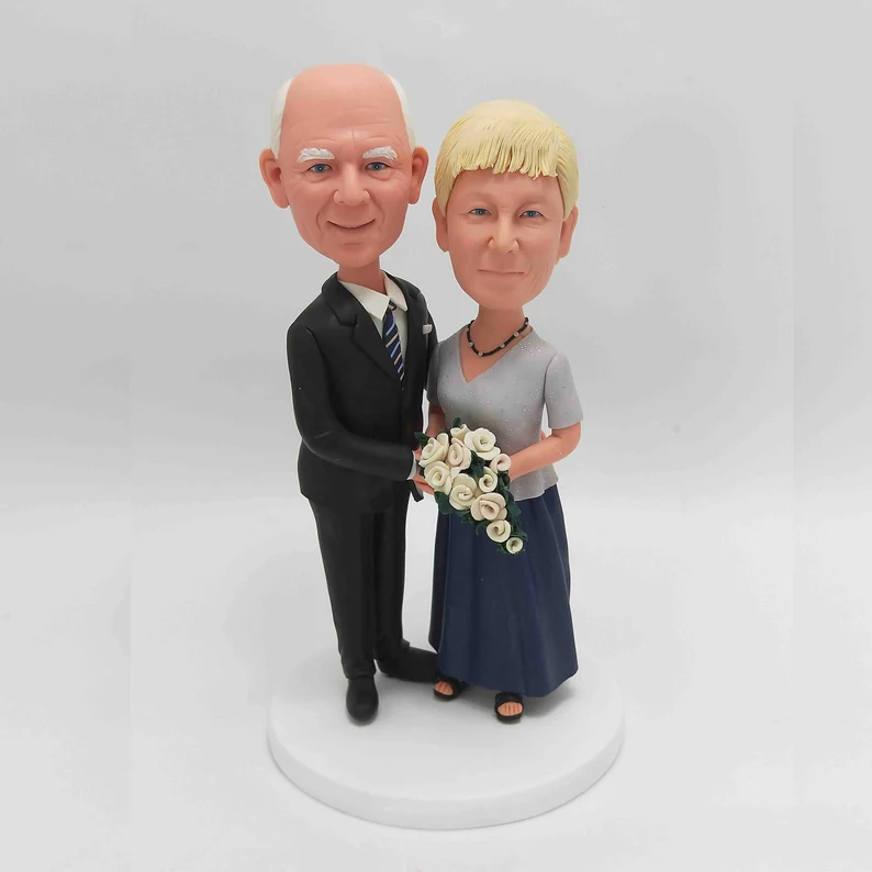Fully Customizable Wedding Cake Bobbleheads For Couple