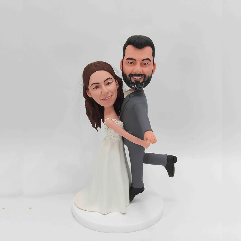 Fully Customizable Wedding Cake Bobbleheads For Couple